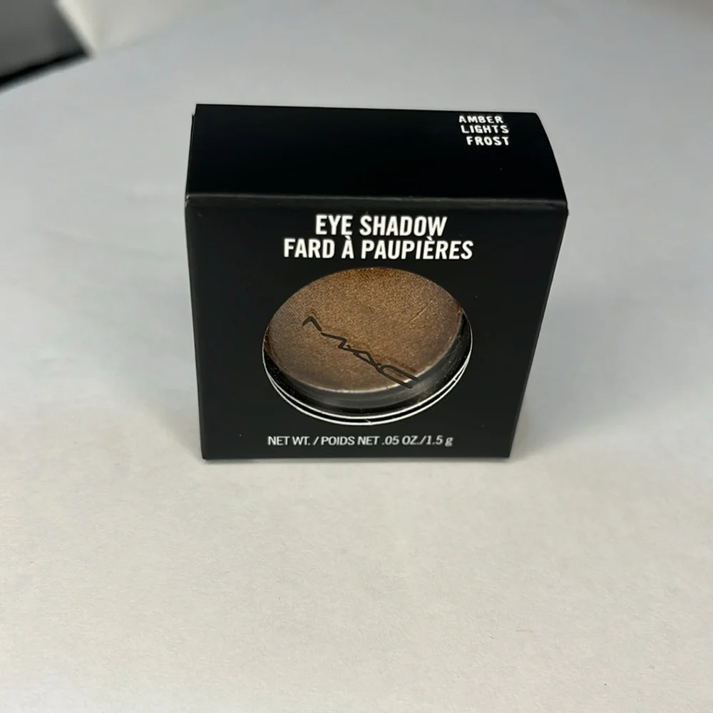 NEW MAC Eyeshadow - Amber Light Frost